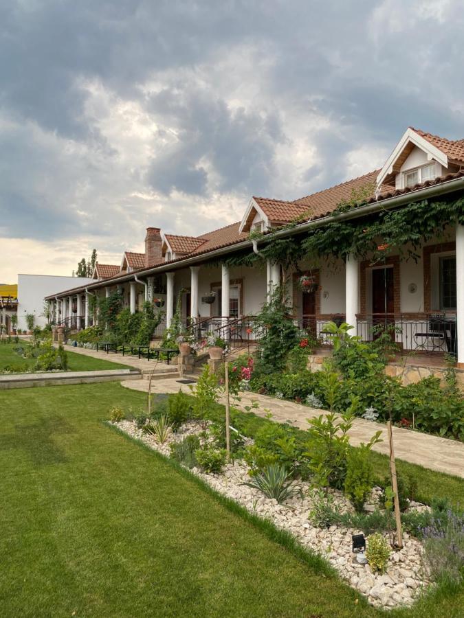 Country Club La Mesteceni Szászsebes Kültér fotó